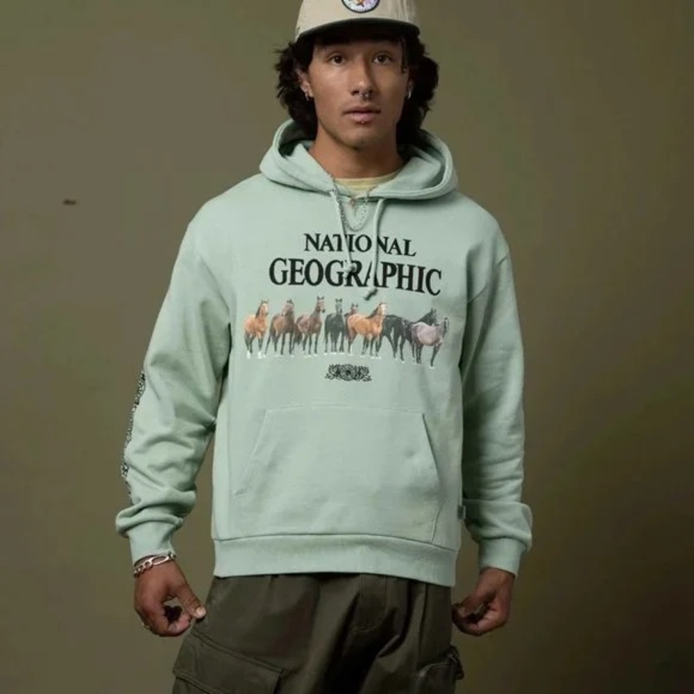 Parks Project x National Geographic Wild Horses Hoodie NWOT XS - Picture 2 of 7